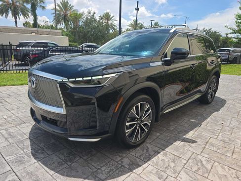 Certified 2026 INFINITI QX60 Luxe w/ Cargo Package FWD image 7