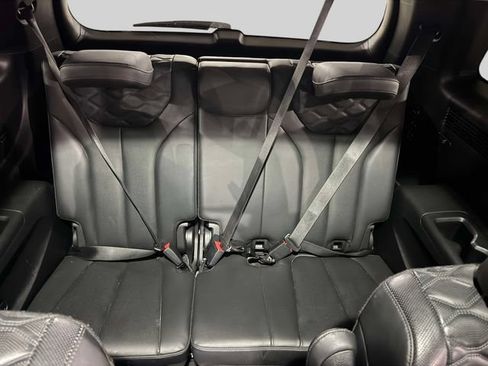 Used 2022 Hyundai Palisade Limited w/ Cargo Package AWD/4WD image 17