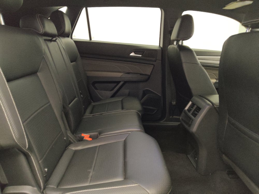 Used 2021 Volkswagen Atlas Cross Sport SE FWD image 19