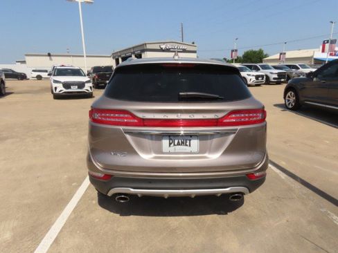 Used 2019 Lincoln MKC Reserve w/ MKC Climate Package FWD image 11