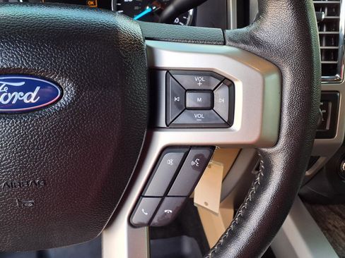 Used 2017 Ford F350 Lariat w/ Chrome Package image 24