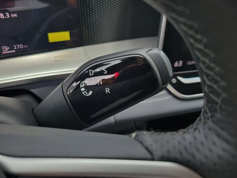 New 2026 Volkswagen Tiguan SE R-Line FWD image 27