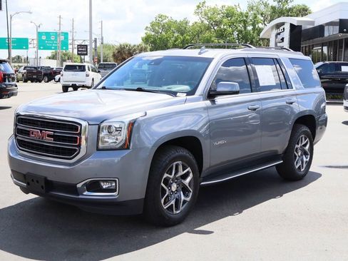 Certified 2018 GMC Yukon SLT w/ Open Road Package AWD/4WD image 5