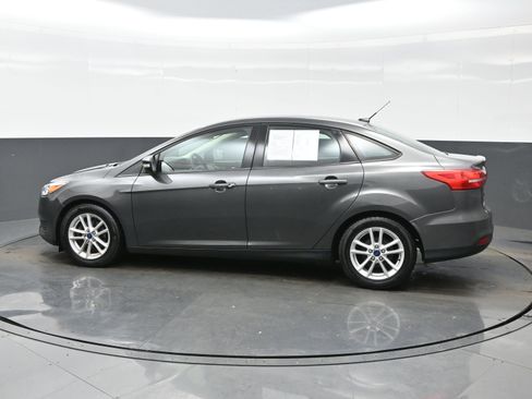 Used 2015 Ford Focus SE image 3