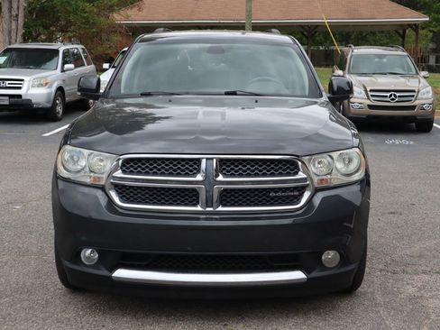 Used 2011 Dodge Durango Crew w/ Trailer Tow Group IV RWD image 2