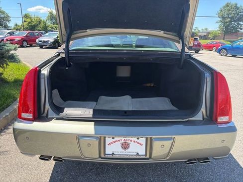 Used 2011 Cadillac DTS Luxury FWD image 20