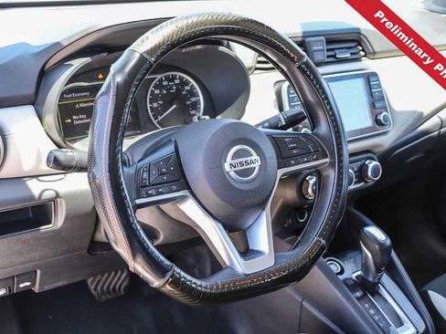 Used 2020 Nissan Versa SV FWD image 15