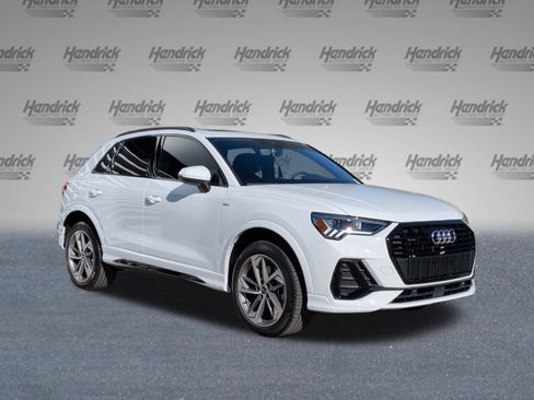 New 2025 Audi Q3 2.0T Premium image 2