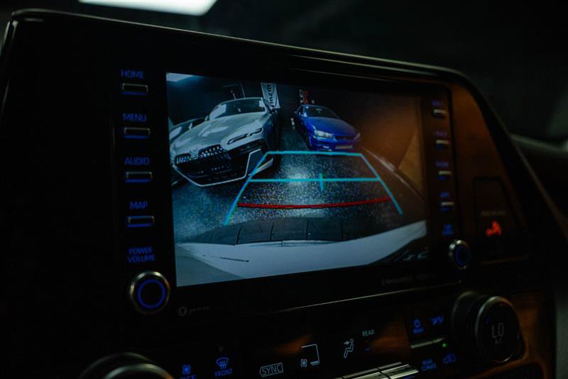 Used 2020 Toyota Highlander XLE FWD image 21