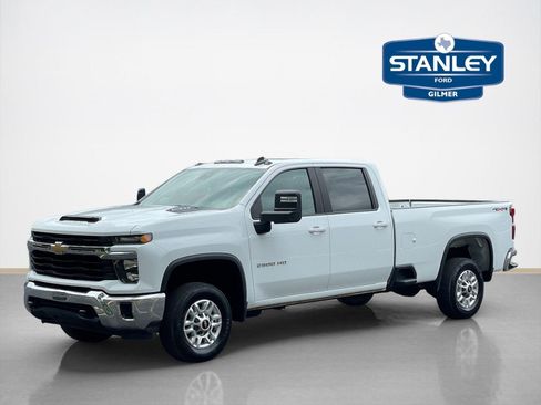 Used 2024 Chevrolet Silverado 2500 LT AWD/4WD image 3