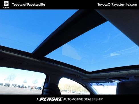 Used 2023 Kia Sportage SX image 6