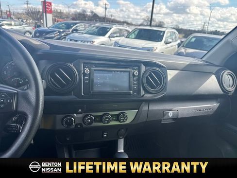 Used 2019 Toyota Tacoma SR image 16