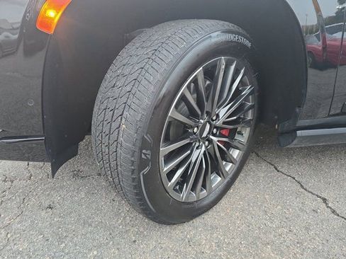 Certified 2023 Cadillac Escalade V image 34