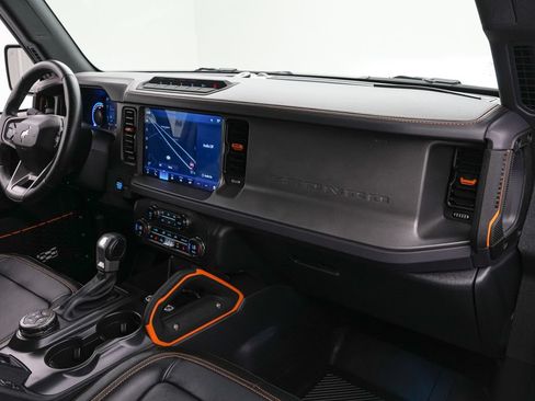 Certified 2024 Ford Bronco Badlands AWD/4WD image 29