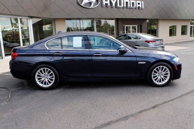 Used 2016 BMW 528i xDrive Sedan AWD/4WD image 2
