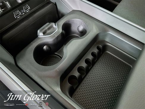 New 2026 RAM 1500 4x4 Crew Cab image 36