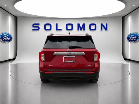 Certified 2021 Ford Explorer XLT AWD/4WD image 6