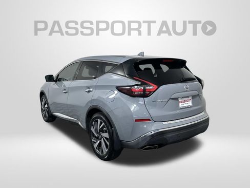 Used 2021 Nissan Murano SL w/ SL Moonroof Package image 2