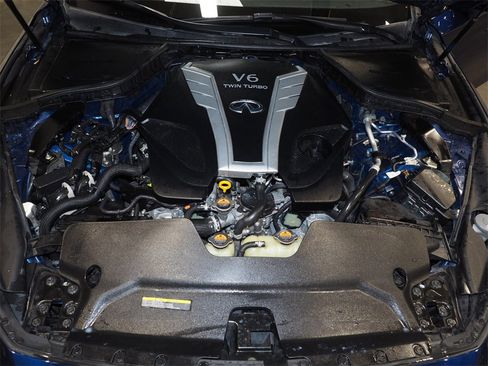 Used 2018 INFINITI Q50 Red Sport 400 w/ Carbon Fiber Package image 19