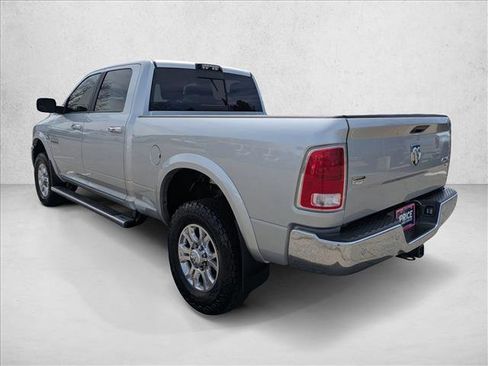 Used 2018 RAM 2500 Laramie w/ Convenience Group AWD/4WD image 8