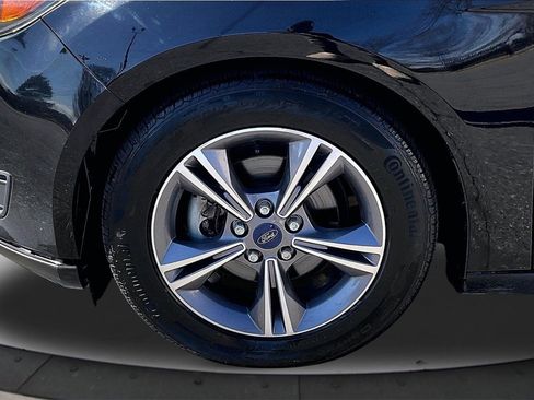 Used 2018 Ford Focus SE w/ SE Appearance Package image 30