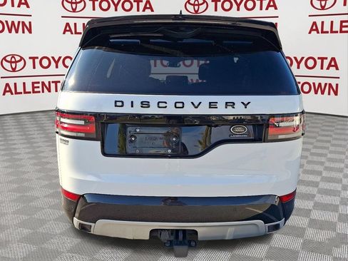 Used 2020 Land Rover Discovery Landmark AWD/4WD image 5