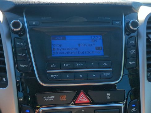 Used 2014 Hyundai Elantra GT image 24