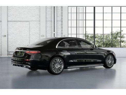 New 2025 Mercedes-Benz S 580 4MATIC Sedan image 19