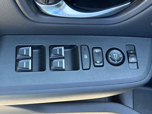 Used 2024 Honda Pilot Touring image 14