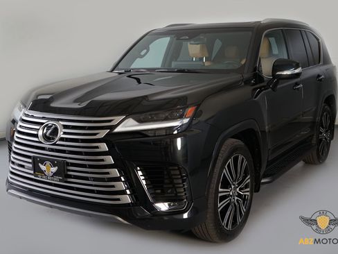 Used 2026 Lexus LX 600 4WD w/ Luxury Package image 3
