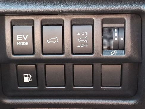 Certified 2025 Subaru Forester Premium image 25