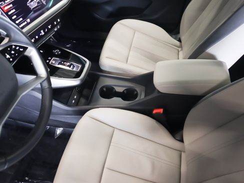 Certified 2024 Audi Q4 e-tron Premium image 22