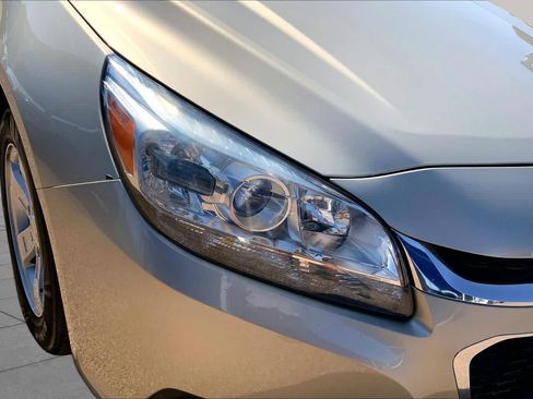 Used 2016 Chevrolet Malibu LT FWD image 25