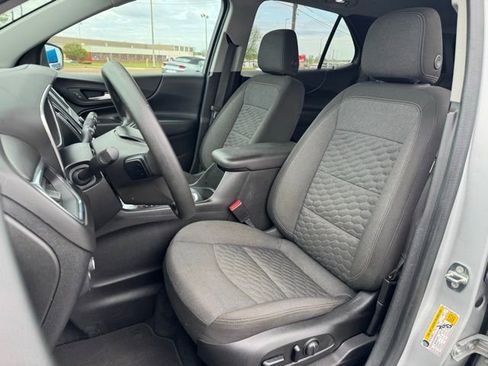Used 2018 Chevrolet Equinox LT AWD/4WD image 18