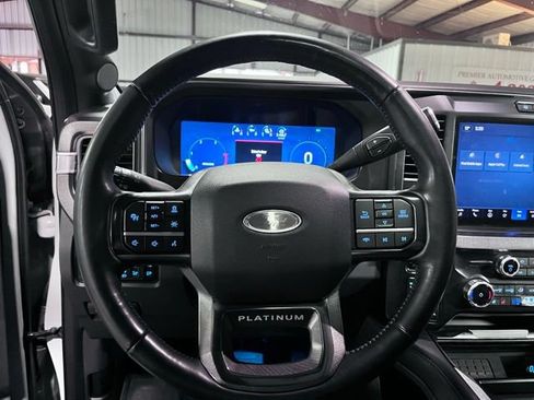 Used 2025 Ford F250 Platinum AWD/4WD image 17