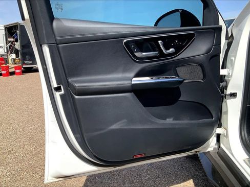 Used 2025 Mercedes-Benz GLC 43 AMG 4MATIC image 22