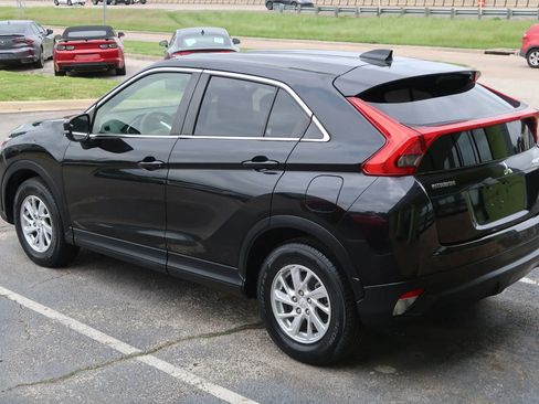 Used 2019 Mitsubishi Eclipse Cross ES image 12