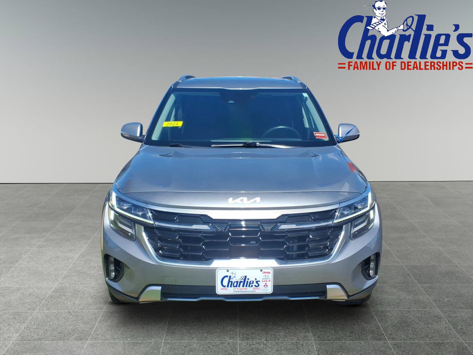 Used 2024 Kia Seltos SX w/ SX Sunroof Package AWD/4WD image 2