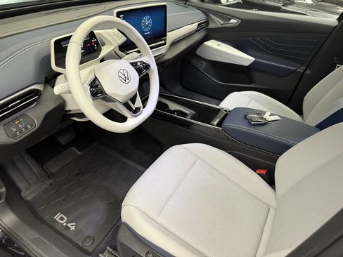 Used 2023 Volkswagen ID.4 Pro S image 17