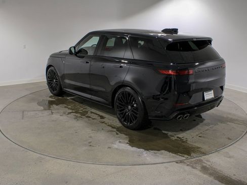 Used 2025 Land Rover Range Rover Sport SV Edition Two image 3