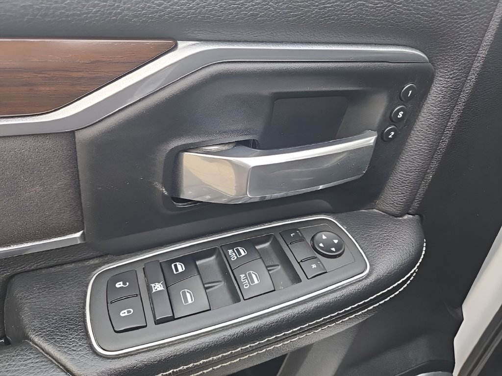 Used 2022 RAM 2500 Laramie AWD/4WD image 14