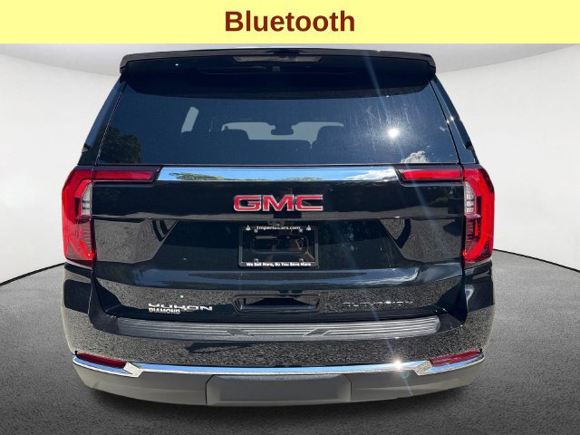 Used 2025 GMC Yukon Elevation w/ LPO, Elevation Black Package AWD/4WD image 11