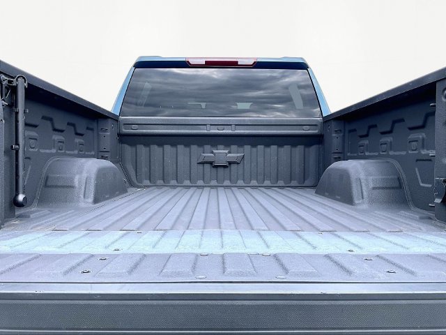 Used 2024 Chevrolet Silverado 1500 Custom Trail Boss w/ Dark Appearance Package AWD/4WD image 29
