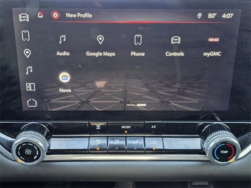 Used 2024 GMC Canyon Elevation image 12