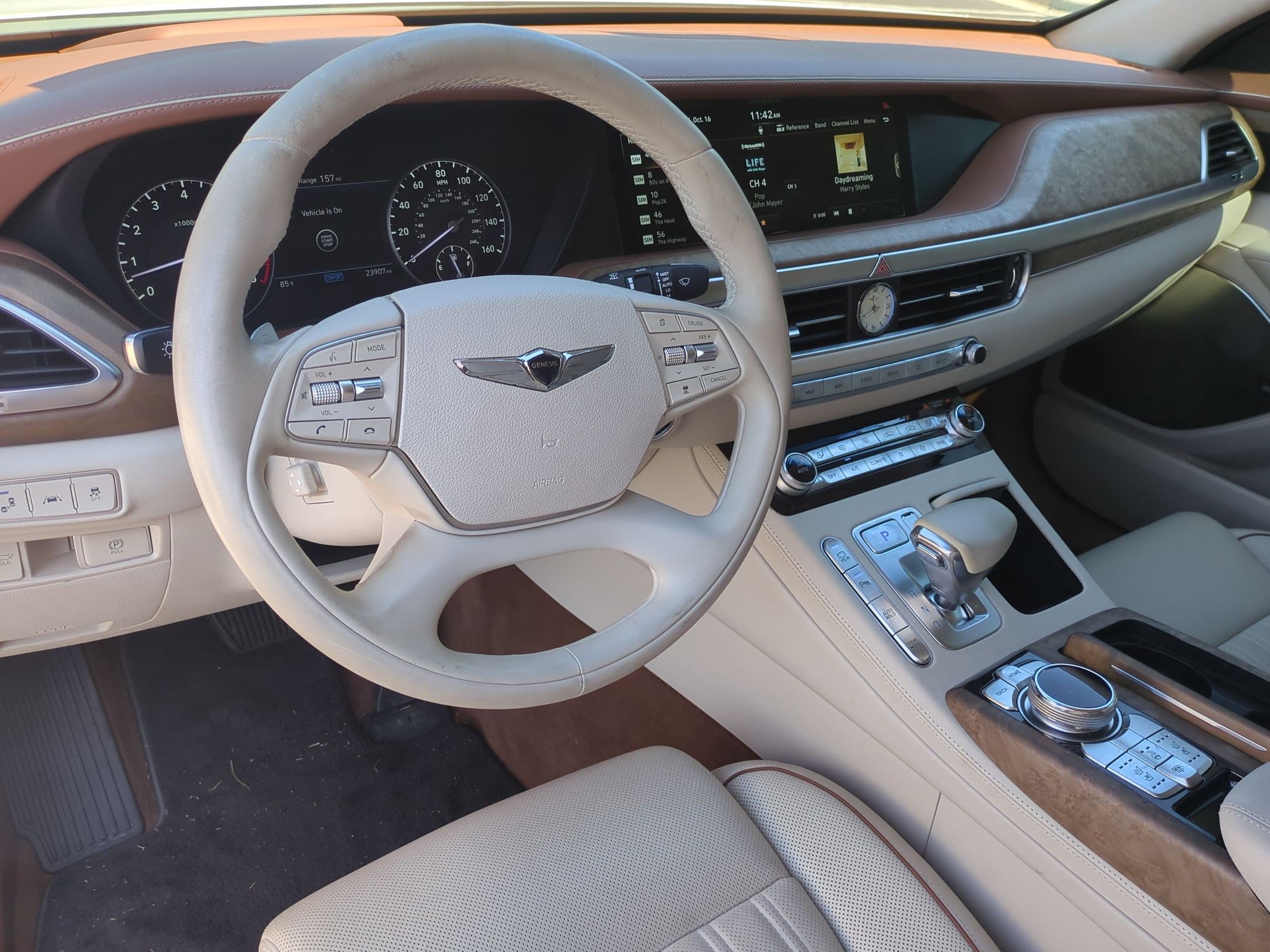 Used 2022 Genesis G90 5.0 Ultimate RWD image 29