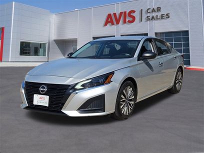 Used 2024 Nissan Altima 2.5 SV