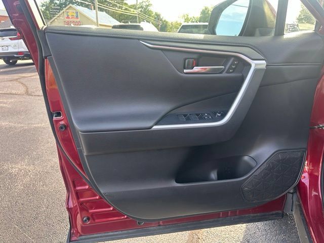 Used 2021 Toyota RAV4 Limited w/ Limited Grade Weather Package AWD/4WD image 14