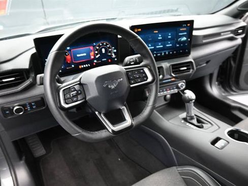 Certified 2025 Ford Mustang Coupe RWD image 7