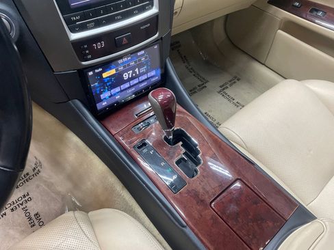 Used 2007 Lexus IS 350 RWD image 25
