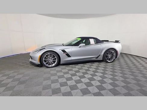 Used 2019 Chevrolet Corvette Grand Sport RWD image 45